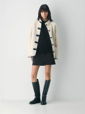 Wilfred Aritzia Classic Mini Skirt - (Re)fined